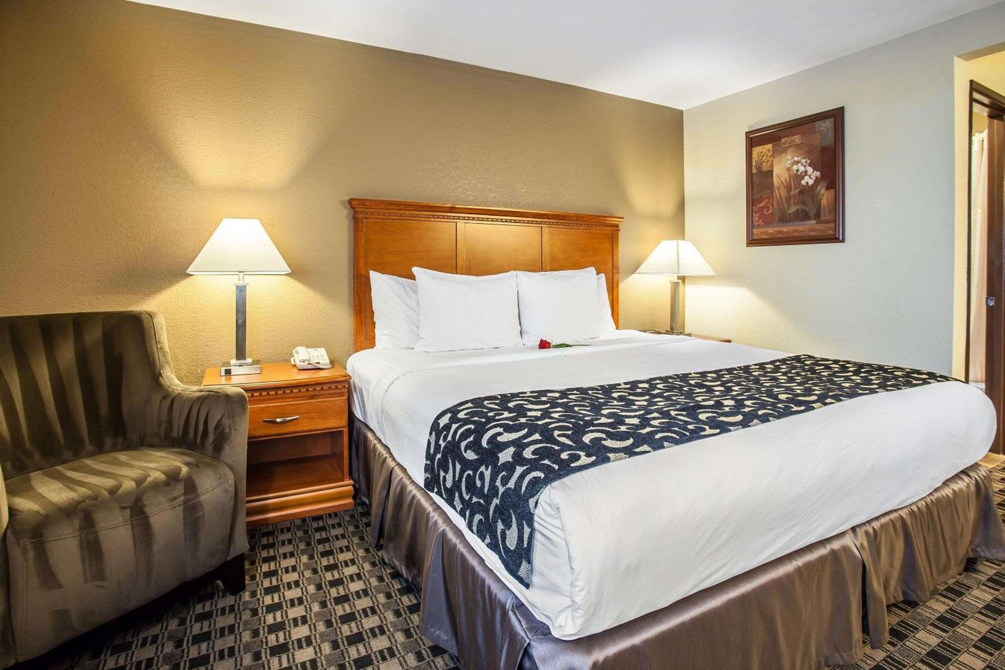 Clarion Inn Renton-Seattle Exterior foto